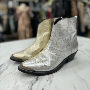 AUTHENTIC AND RARE Golden Goose Young Metallic Western Booties Size 6/36